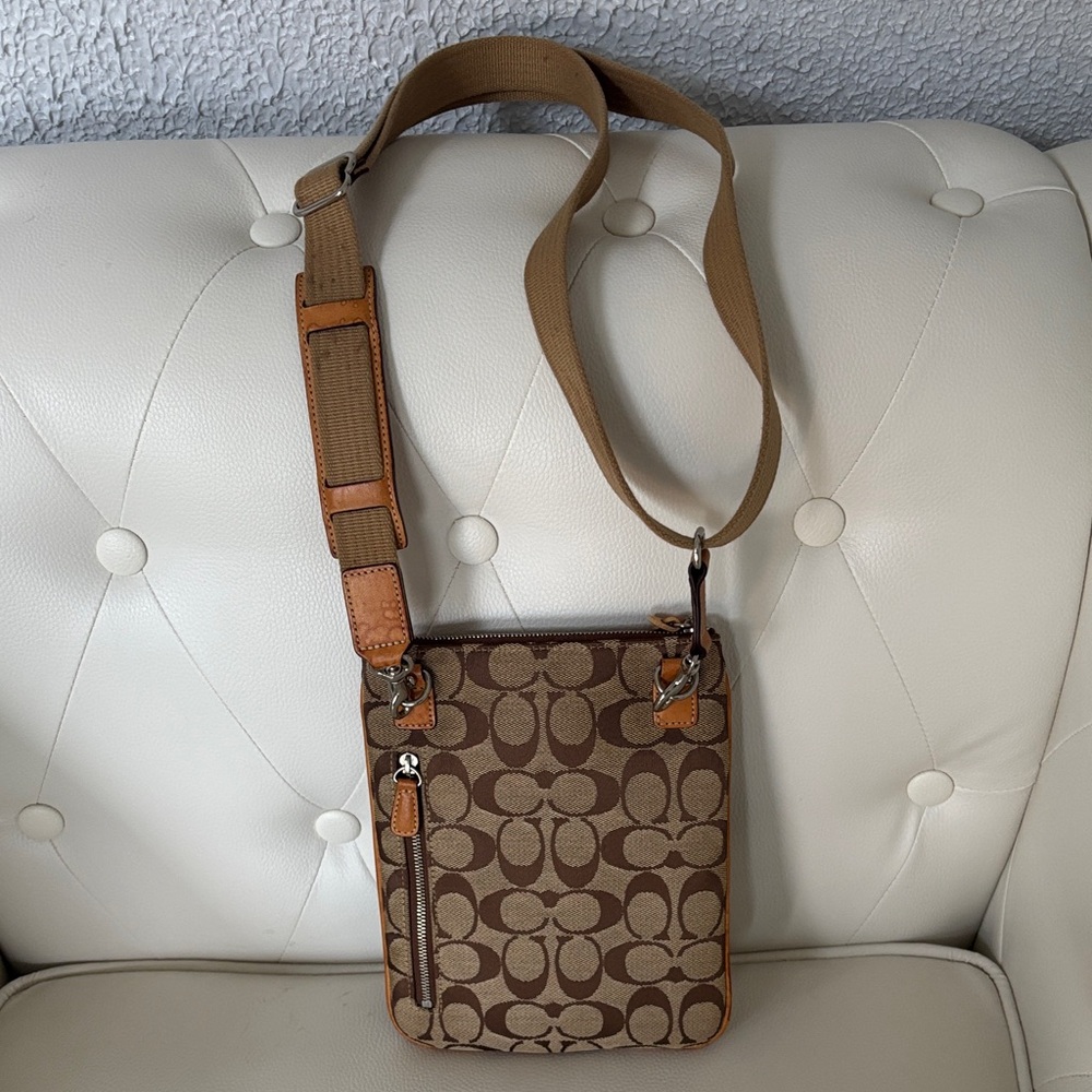 Coach Brown Messenger Bag with Signature Monogram  ( PREOWNED) - Picture 3 of 11